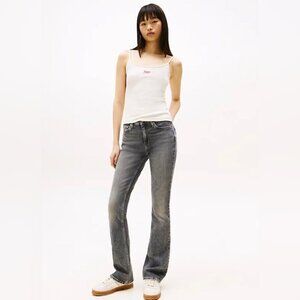 NWT Tommy Hilfiger mid rise distressed 5 pocket stretch bootcut denim jeans 31